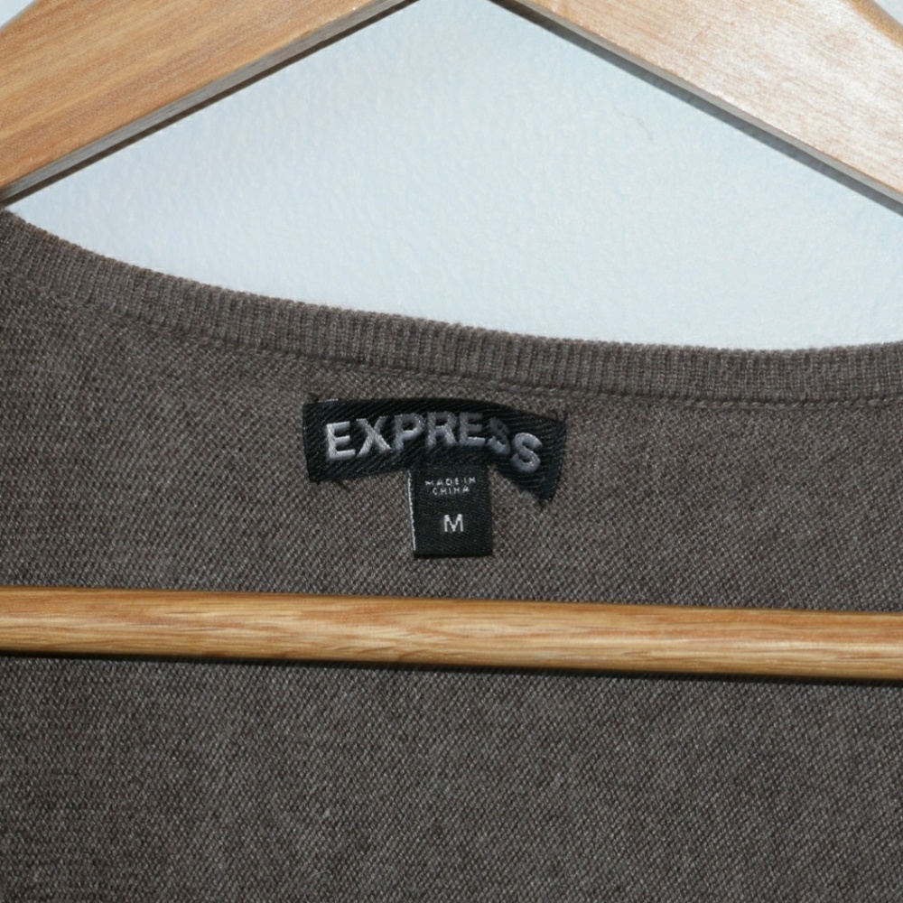 Express V neck sweater dress - Picture 2 of 3